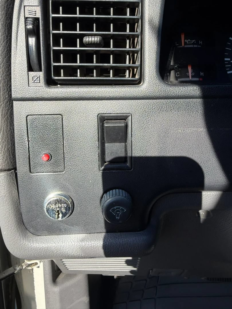 Used 1995 Toyota 4Runner SR5 AWD/4WD image 15