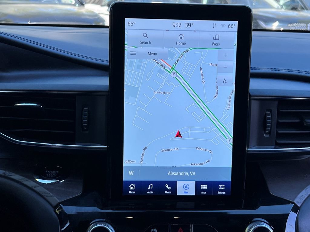 Used 2024 Ford Explorer Platinum w/ Technology Package AWD/4WD image 22