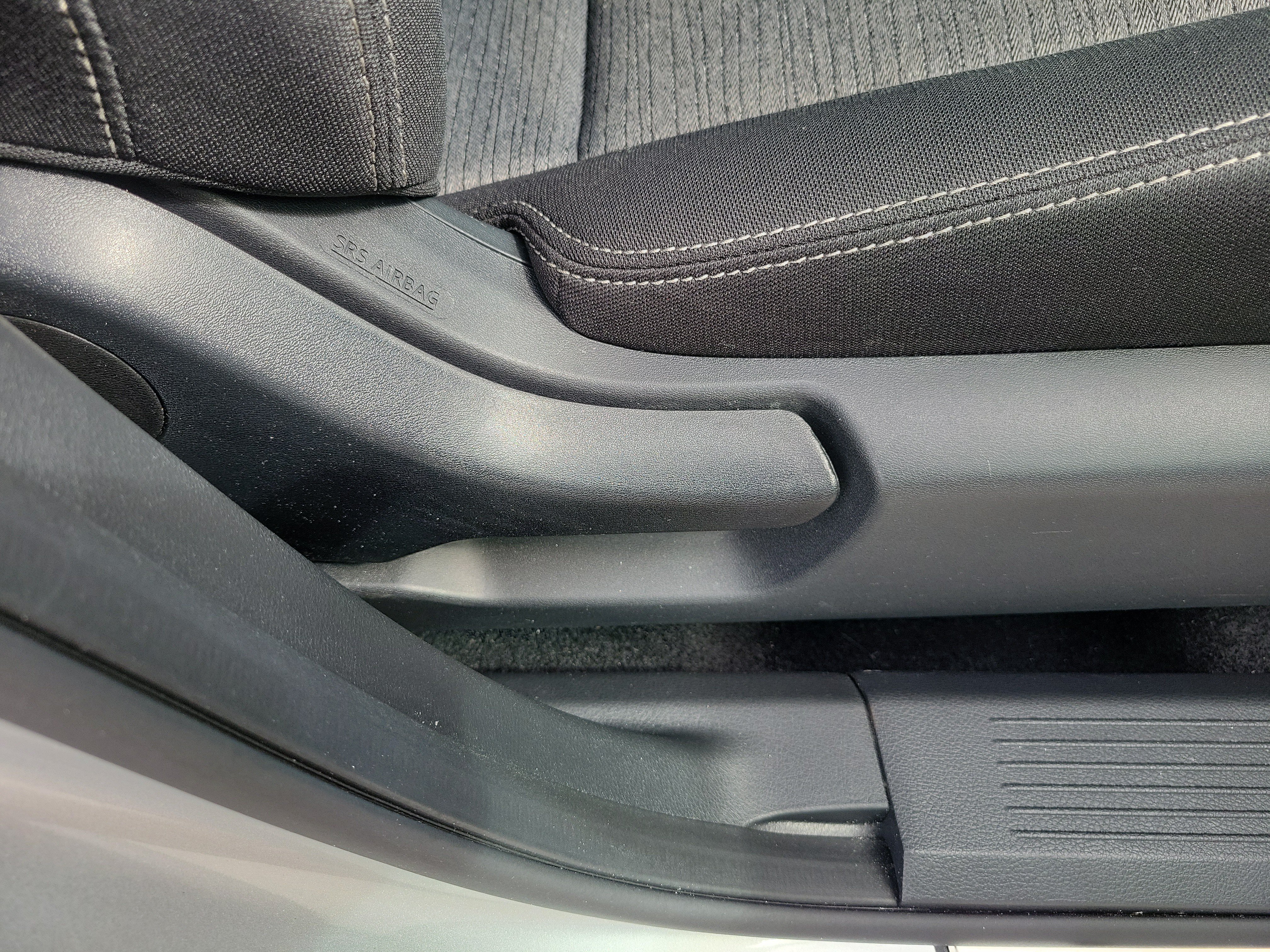 Used 2022 Nissan Rogue SV FWD image 9