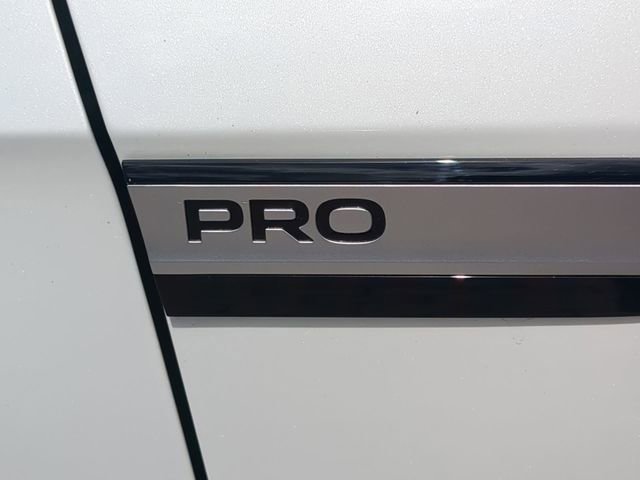 Certified 2025 Volkswagen ID.4 Pro RWD image 10