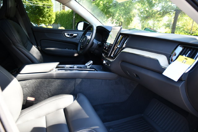 New 2027 Volvo XC60 B5 Ultra AWD/4WD image 31