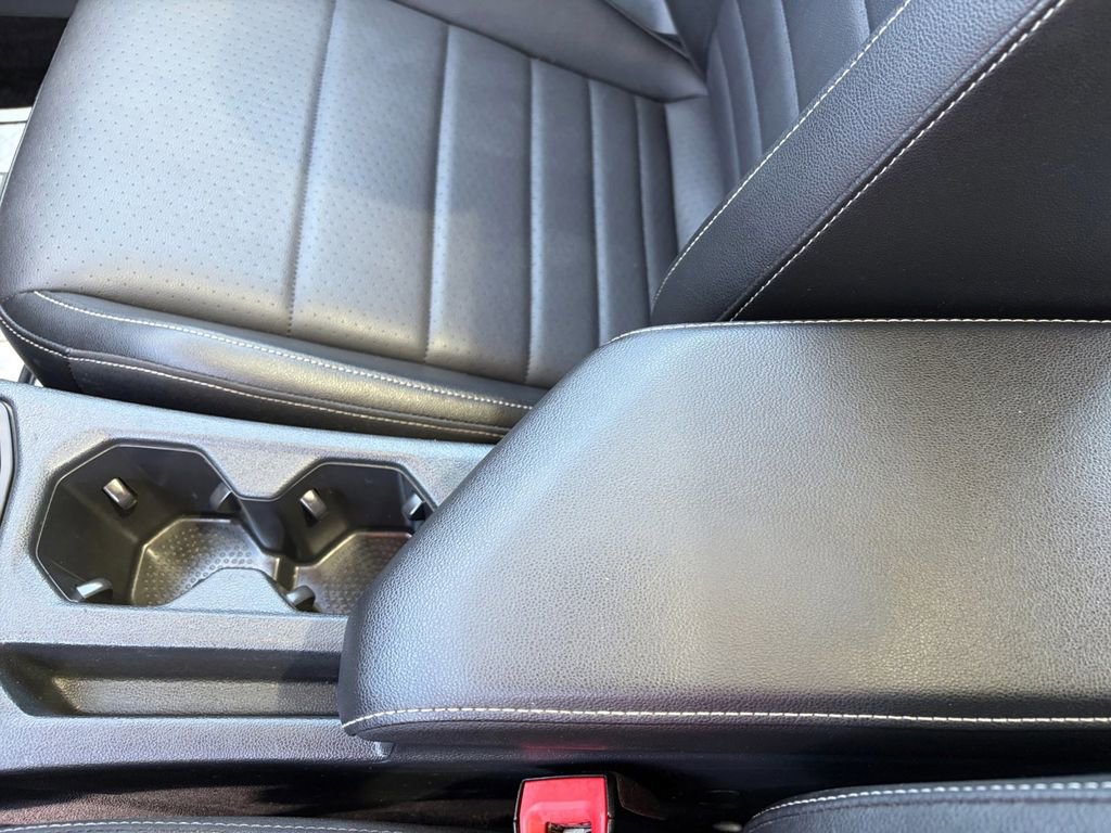 Certified 2021 Volkswagen Jetta SE w/ SE Cold Weather Package image 19