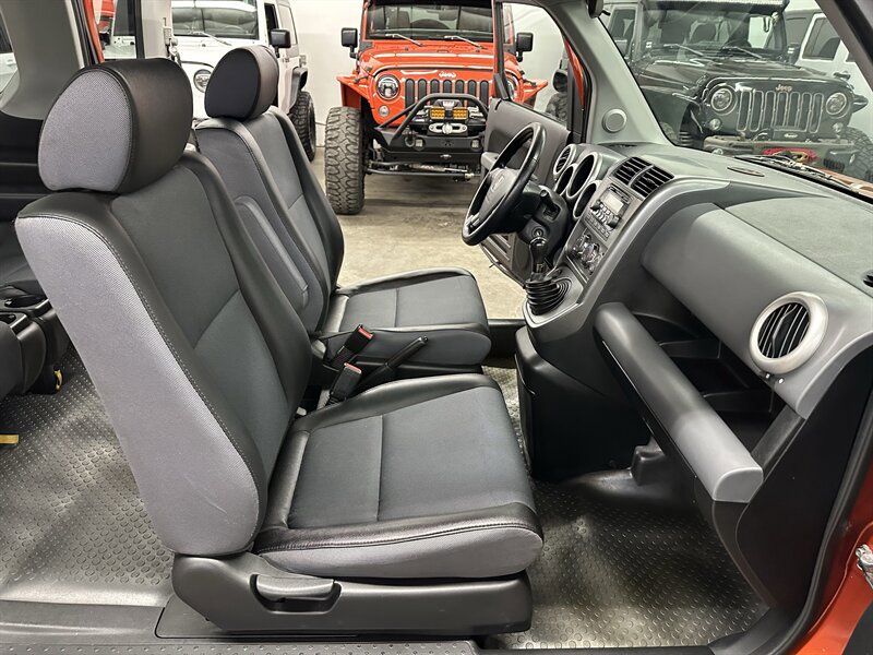 Used 2004 Honda Element EX image 15