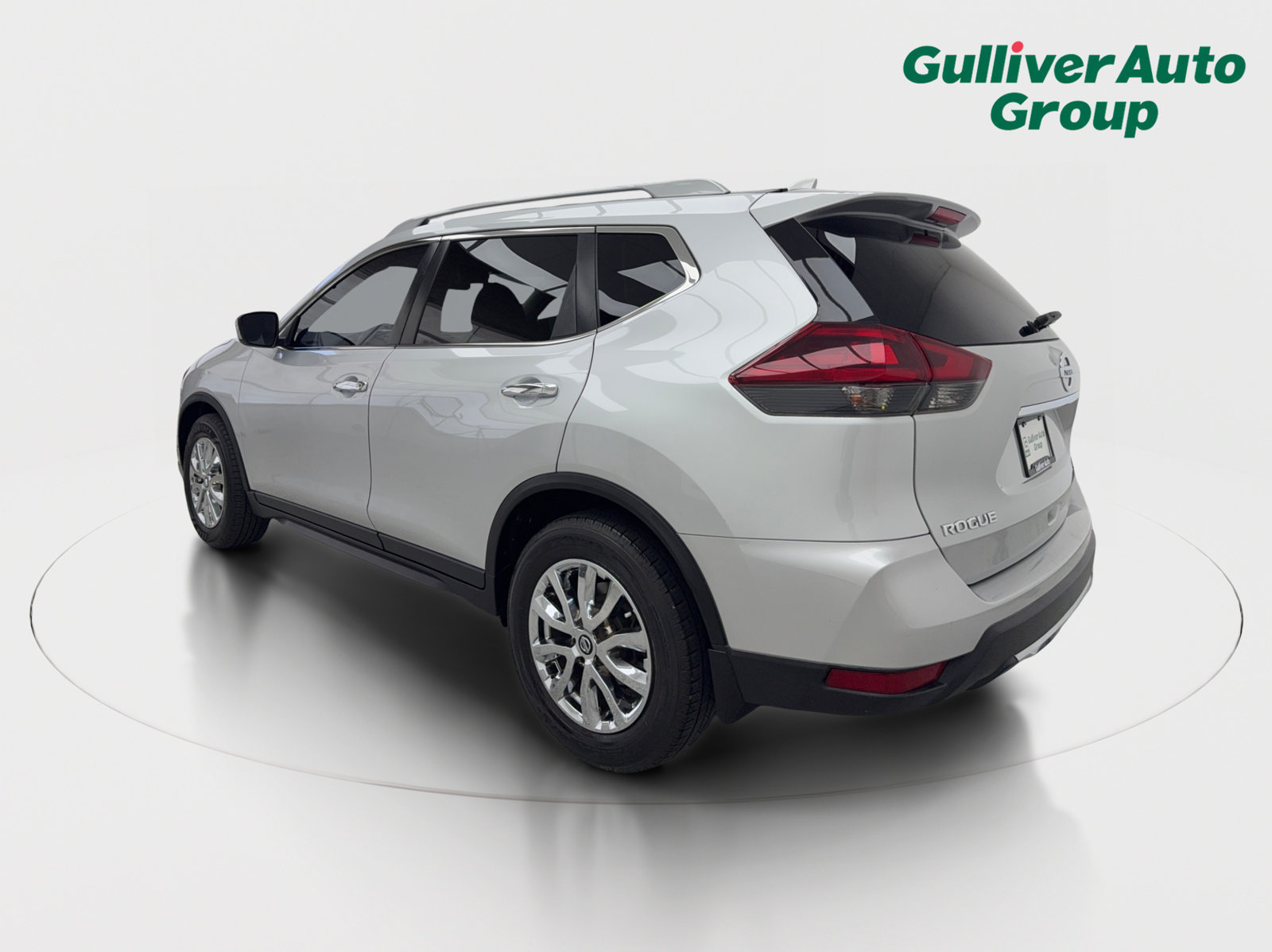 Used 2019 Nissan Rogue S w/ Special Edition Package FWD image 4