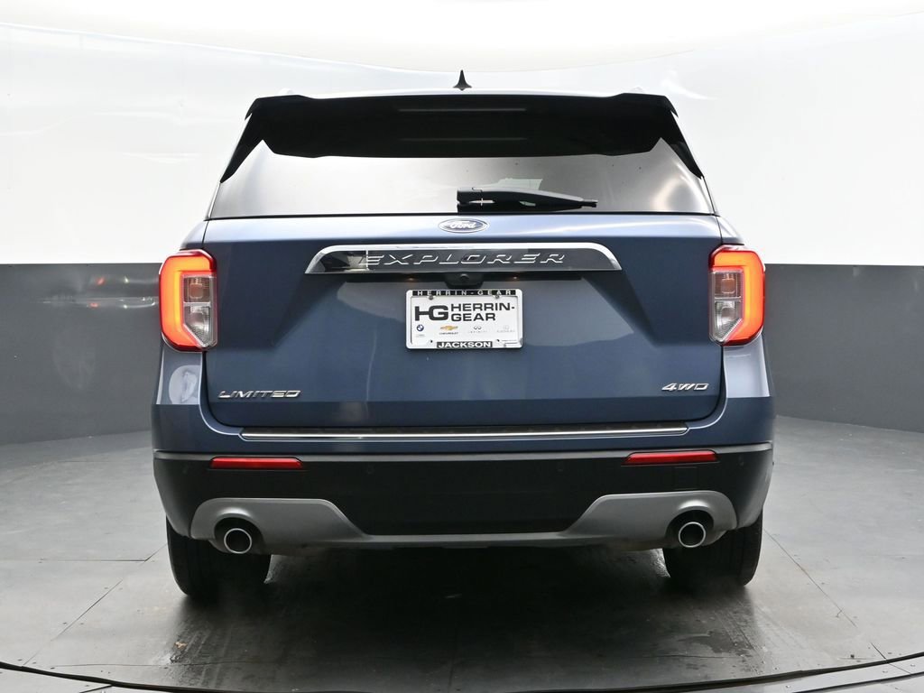Used 2021 Ford Explorer Limited w/ Equipment Group 301A image 6