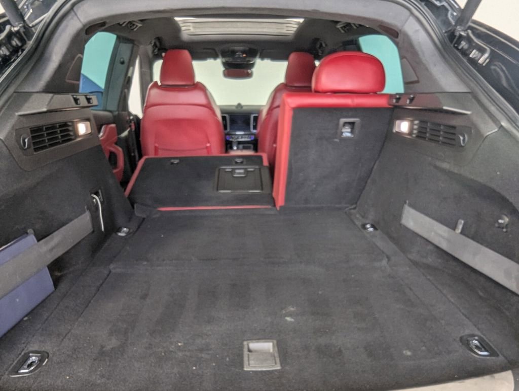 Used 2019 Maserati Levante GranSport image 25