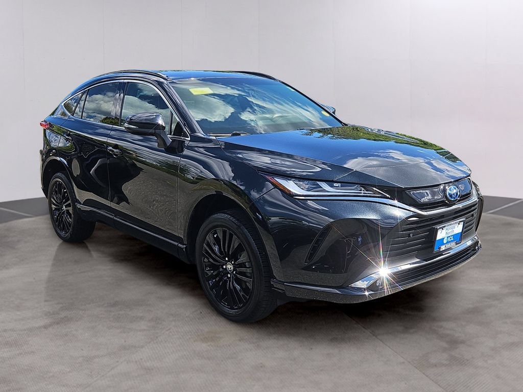 Used 2024 Toyota Venza Nightshade AWD/4WD image 3