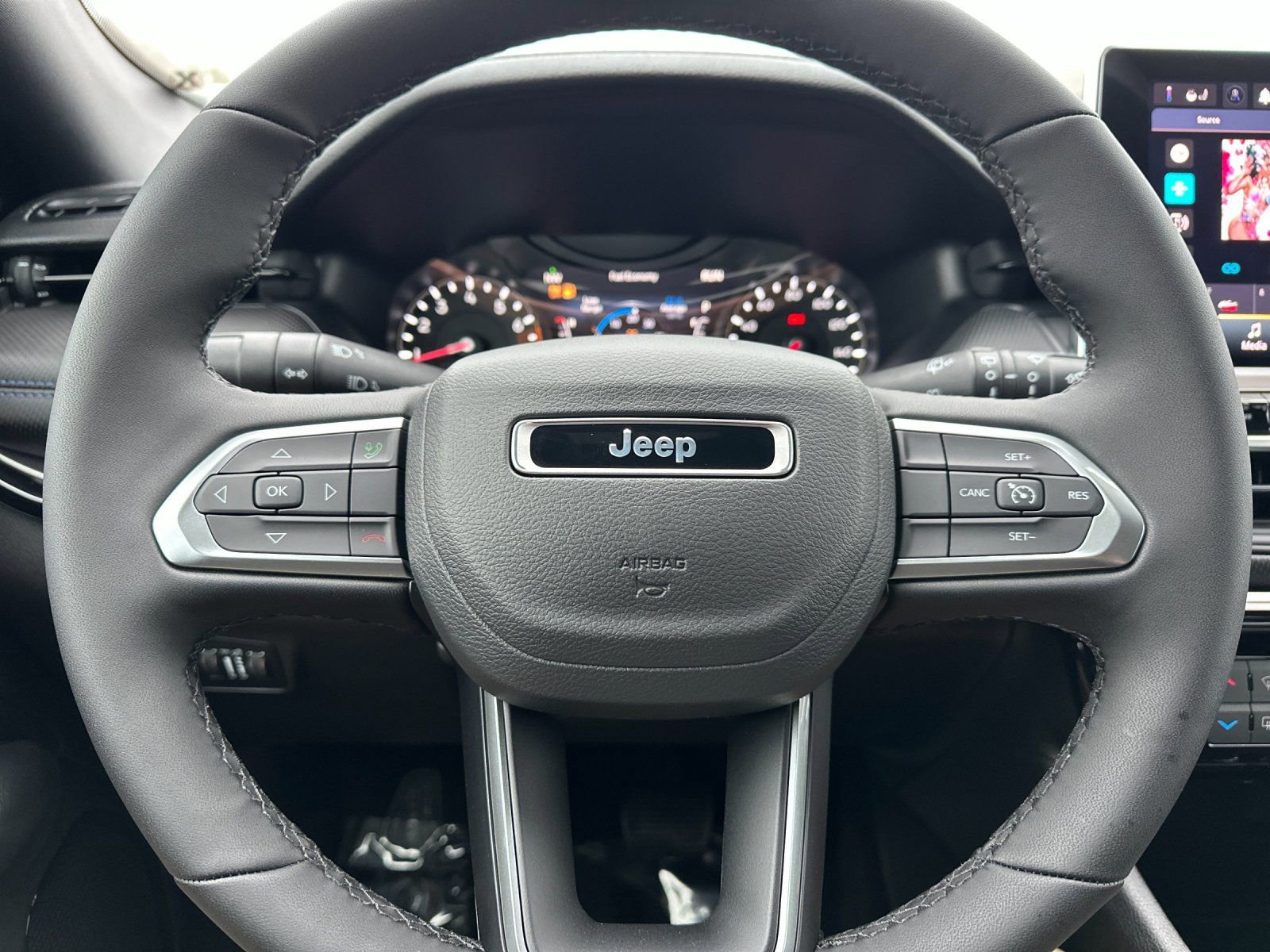 New 2026 Jeep Compass Latitude AWD/4WD image 22