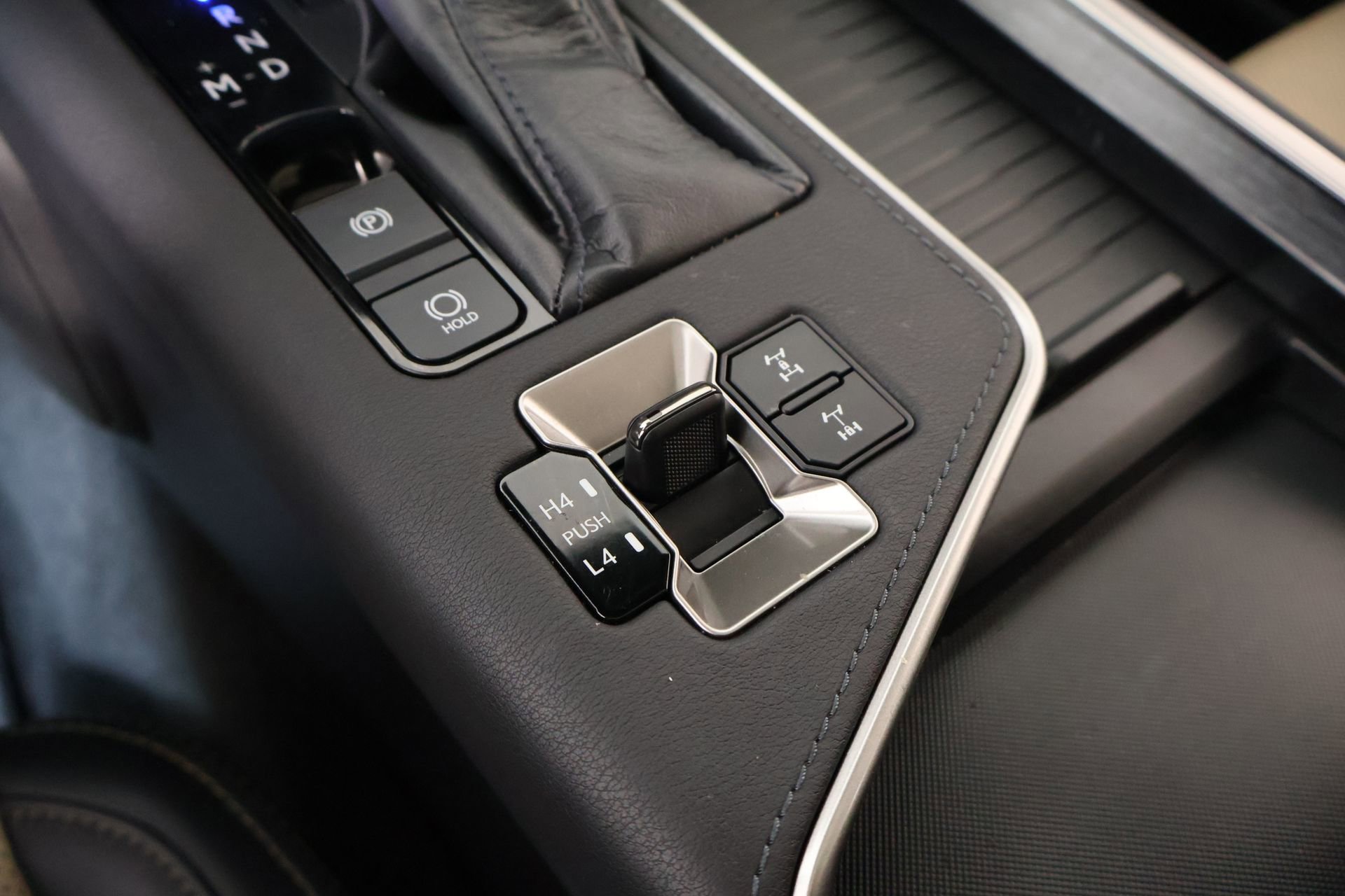 Used 2024 Lexus GX 550 AWD/4WD image 8