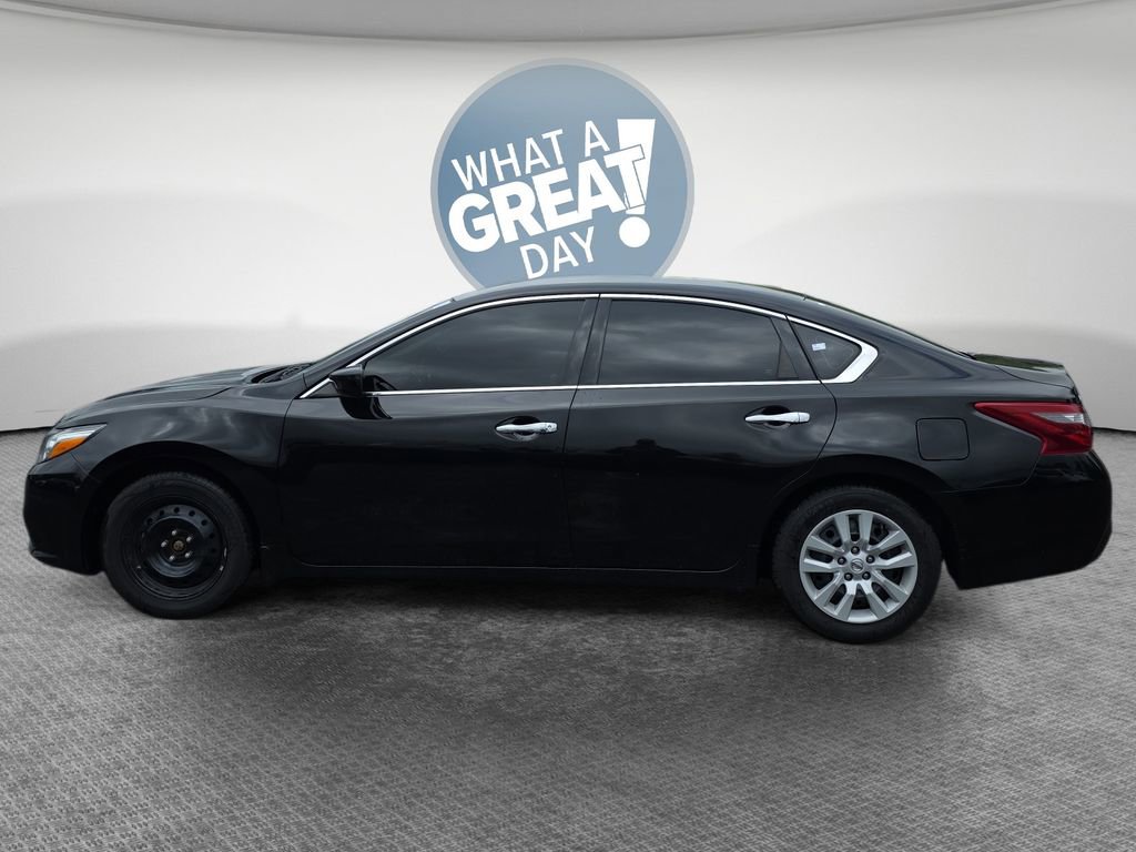 Used 2018 Nissan Altima 2.5 S w/ S Convenience Package FWD image 6