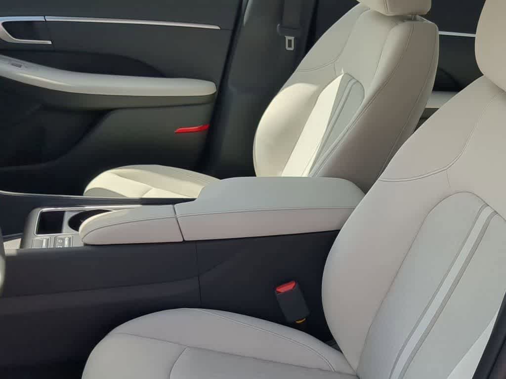 New 2026 Hyundai Sonata SEL FWD image 17