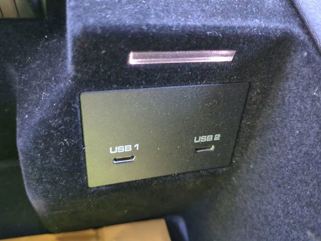 Used 2020 Porsche Cayenne image 26