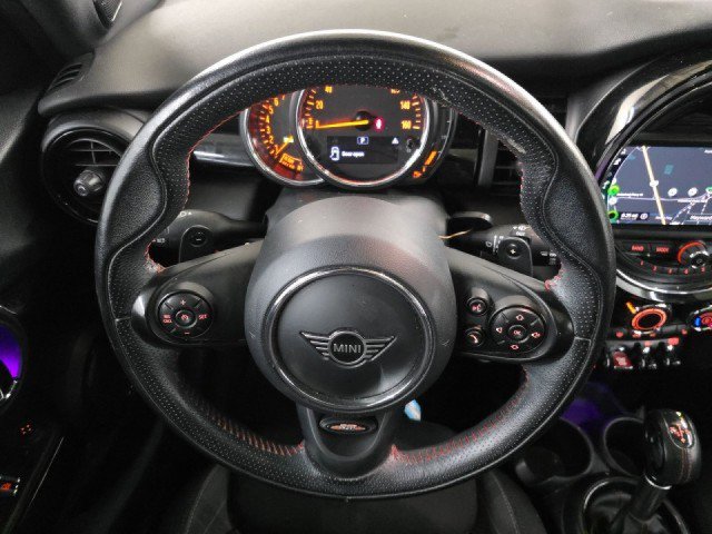 Used 2019 MINI Cooper S image 11