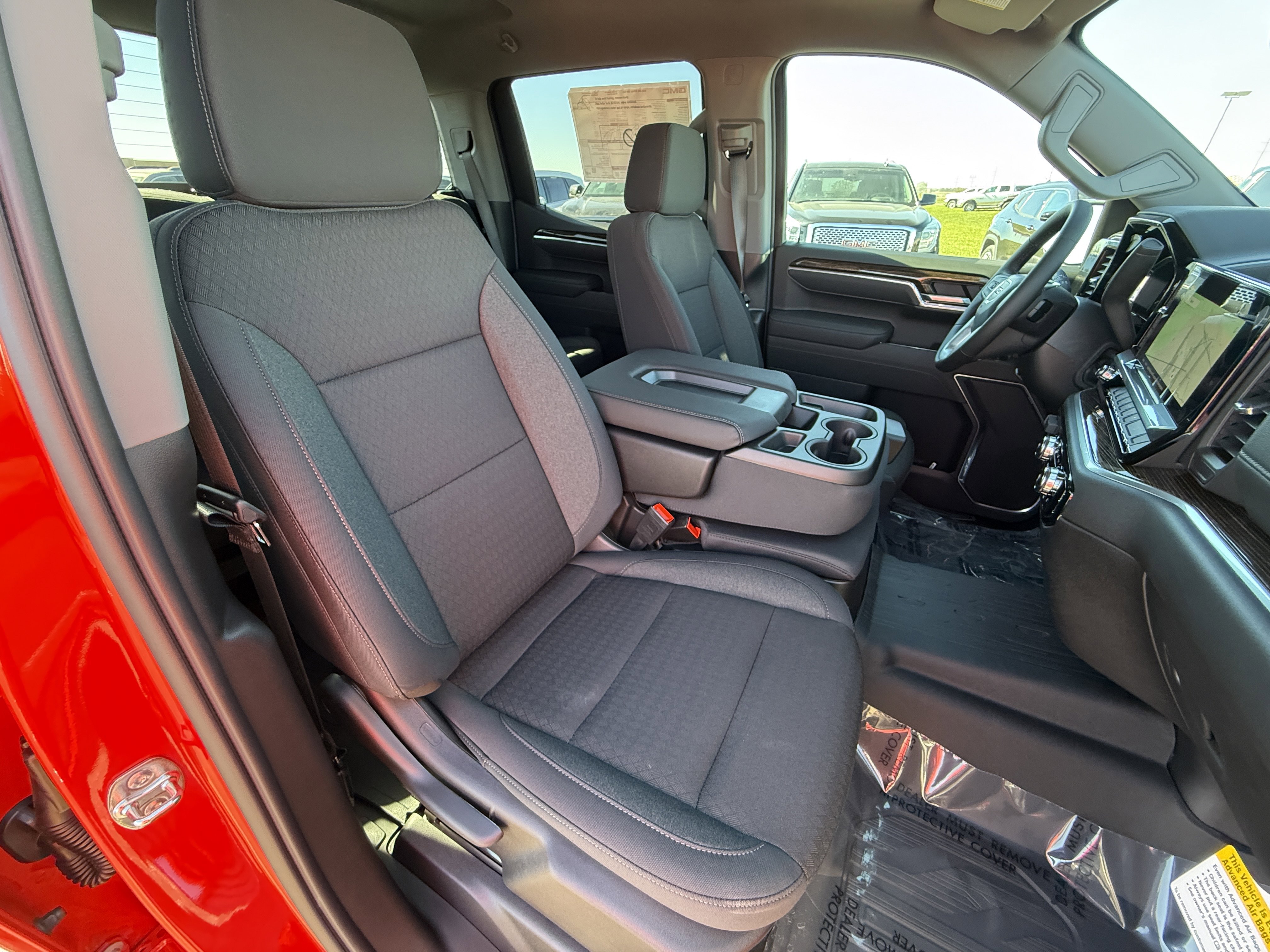 New 2026 GMC Sierra 1500 SLE image 15