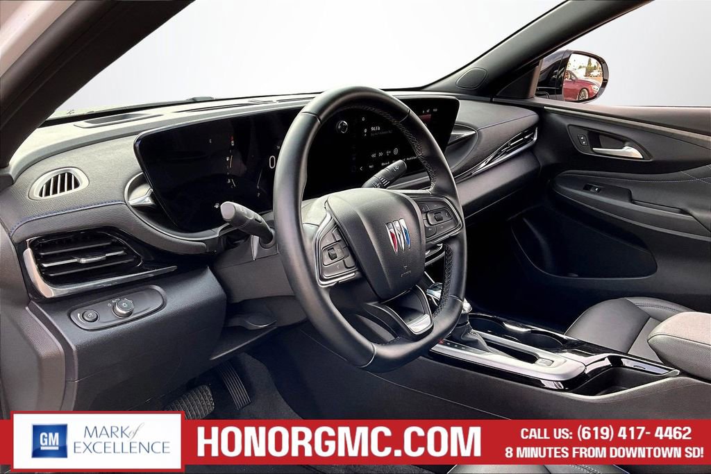 Used 2025 Buick Envista Sport Touring image 16