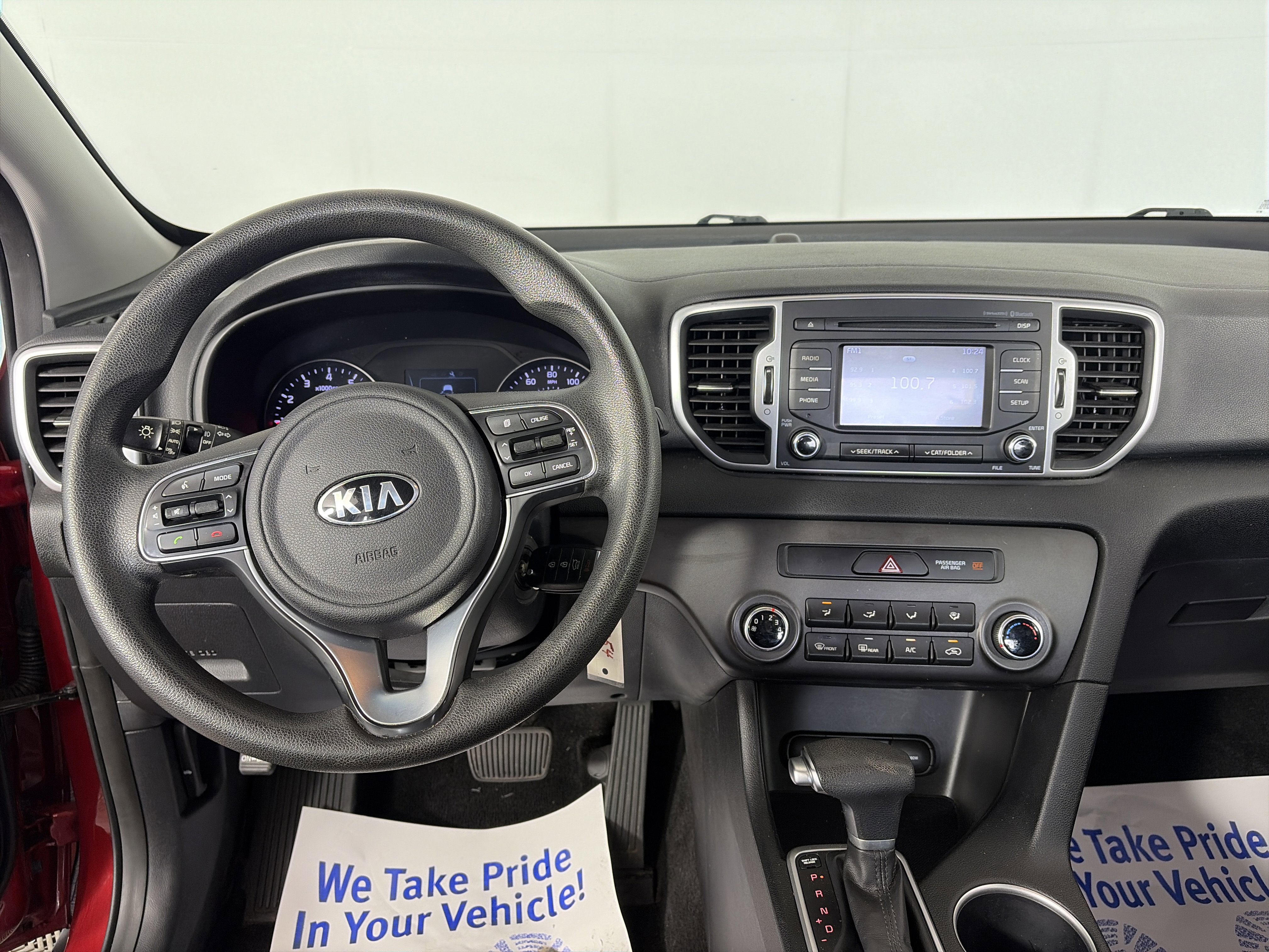 Used 2017 Kia Sportage LX AWD/4WD image 3