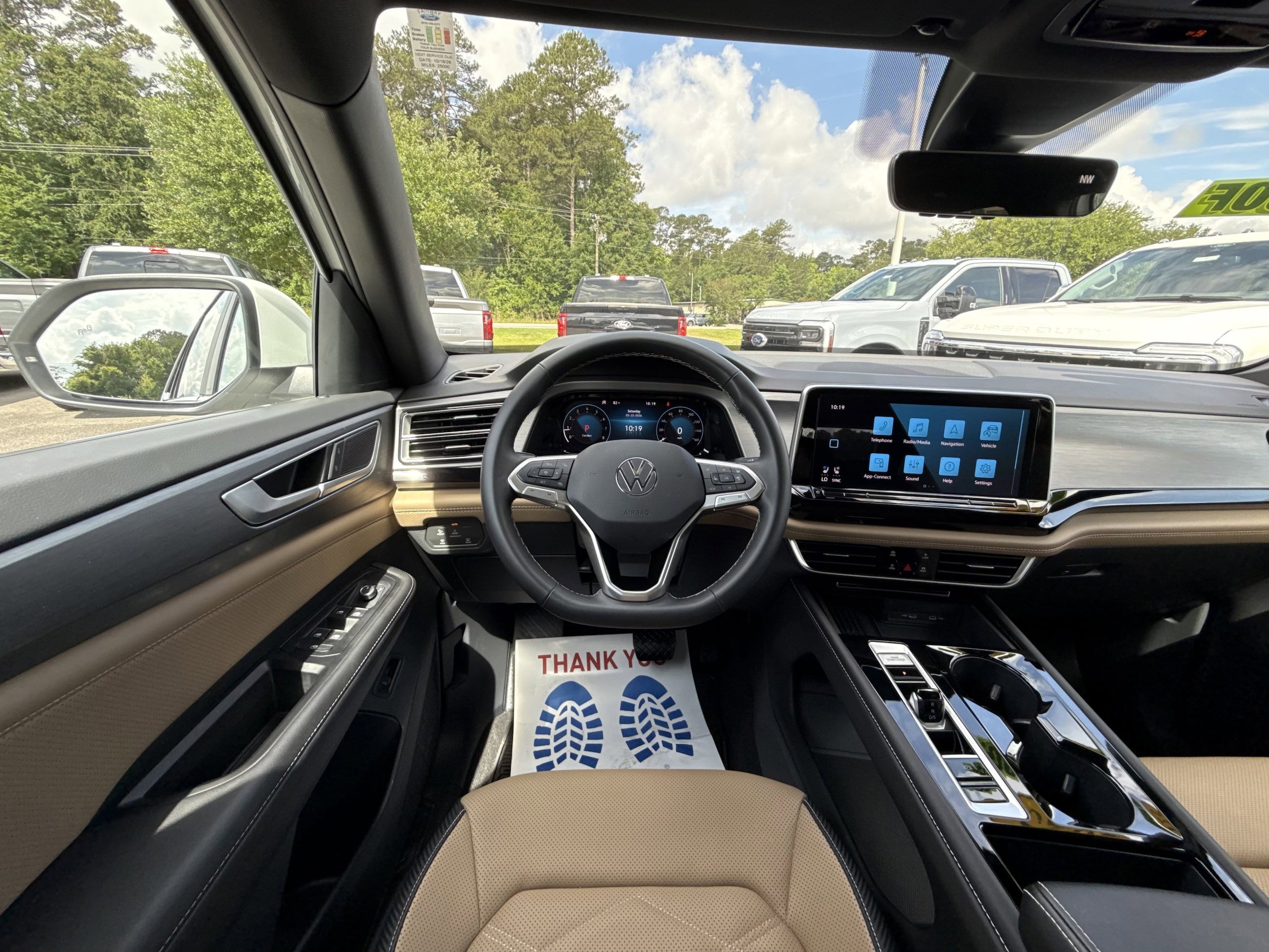 Used 2025 Volkswagen Atlas Cross Sport SE w/ Panoramic Sunroof Package AWD/4WD image 12