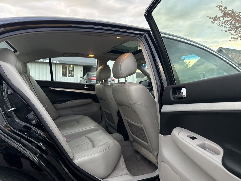Used 2009 INFINITI G37 x Sedan AWD/4WD image 18