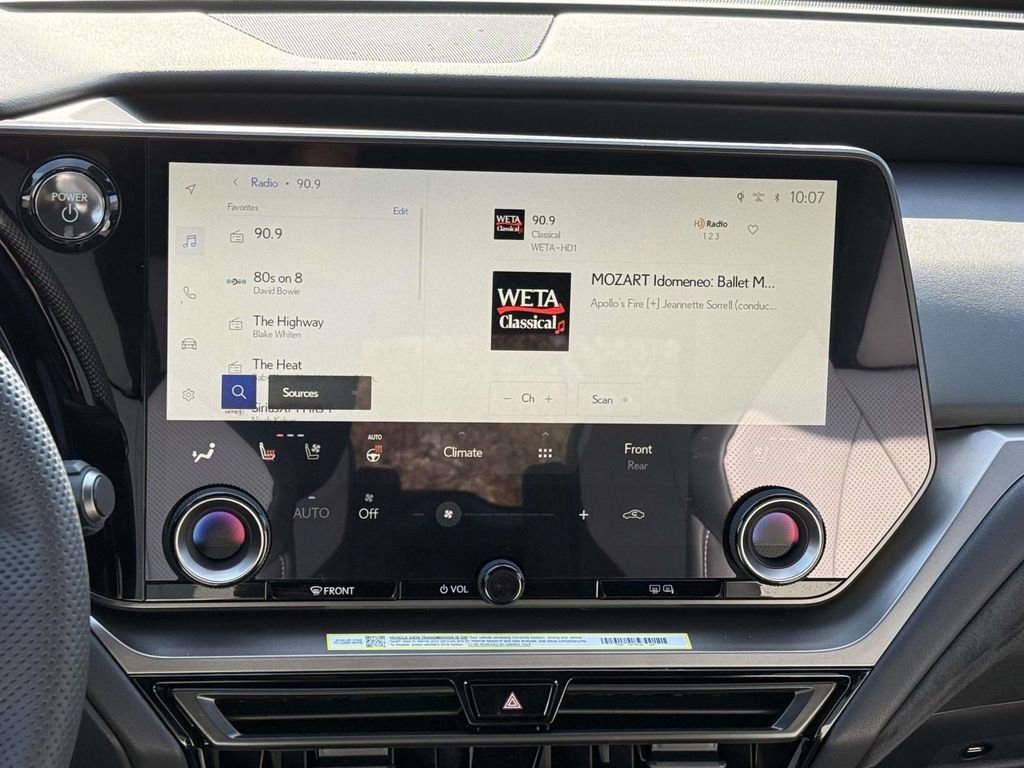 New 2026 Lexus TX 500h AWD image 10