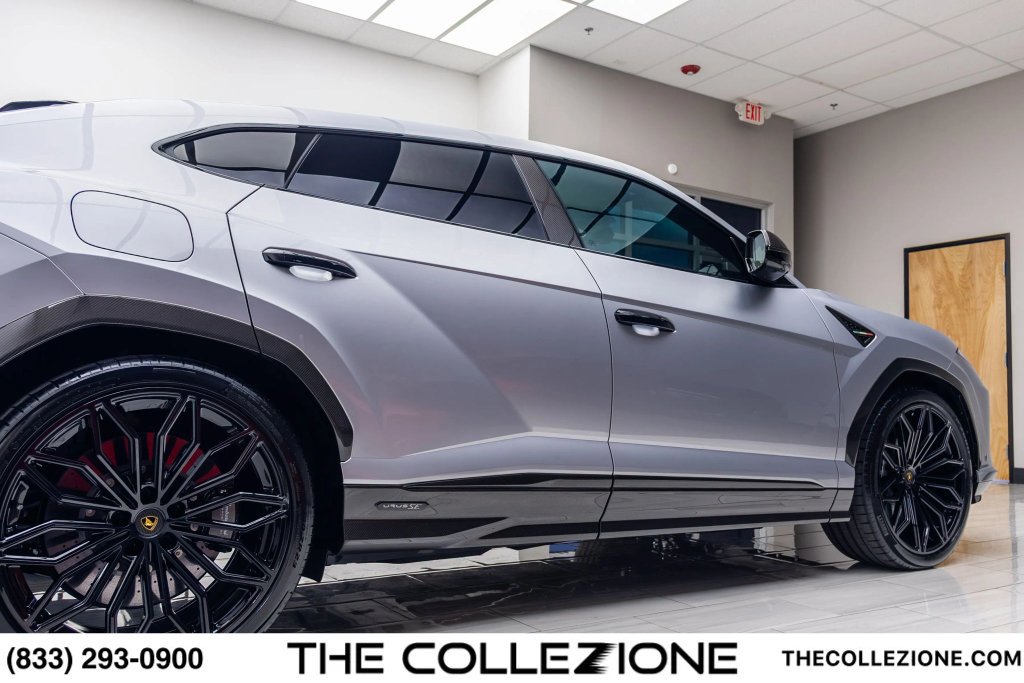 Used 2026 Lamborghini Urus SE AWD/4WD image 37