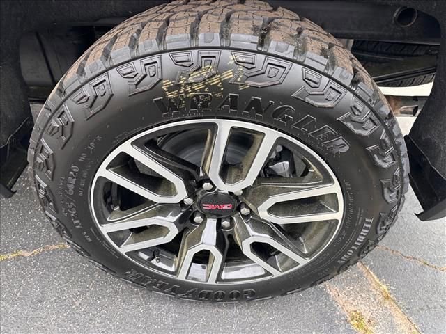 New 2026 GMC Sierra 1500 AT4 w/ AT4 Premium Package image 16