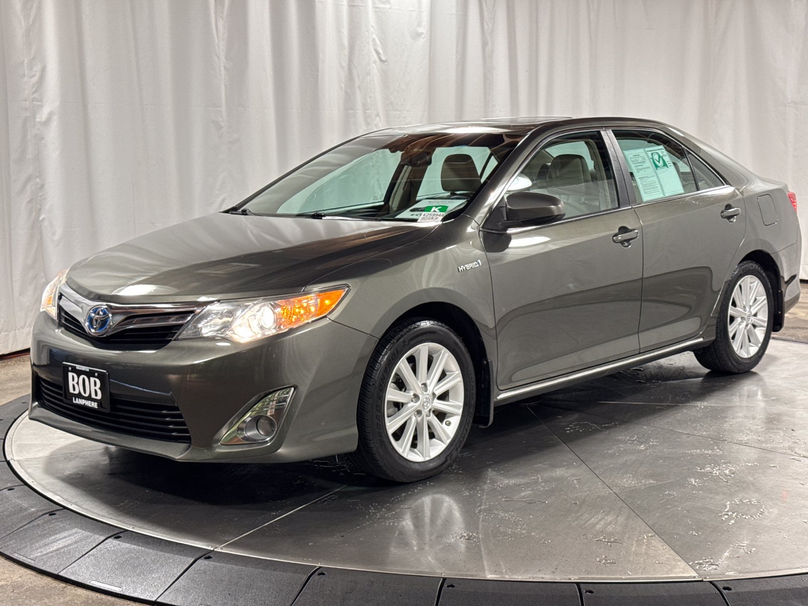 Used 2014 Toyota Camry XLE w/ Leather Package FWD image 1