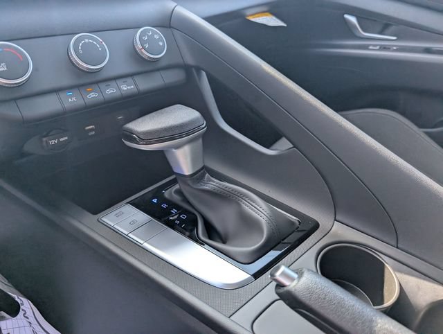 New 2026 Hyundai Elantra SE FWD image 21