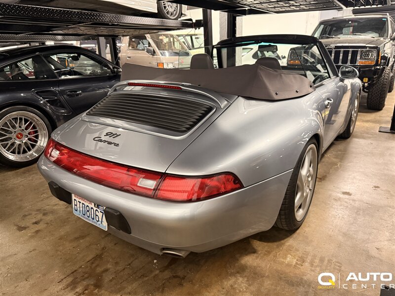 Used 1995 Porsche 911 Carrera RWD image 3