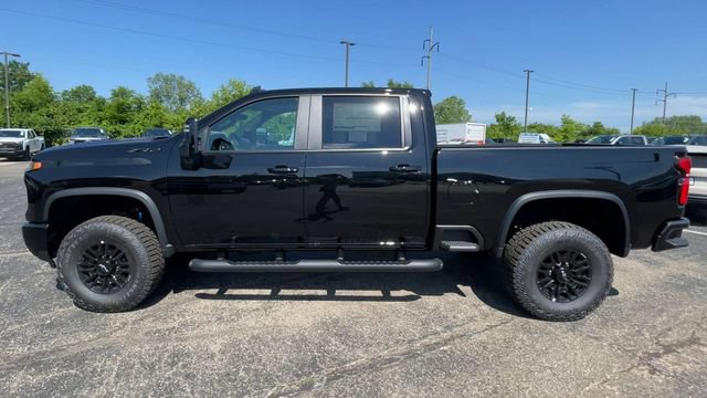 New 2026 Chevrolet Silverado 2500 ZR2 w/ LPO, Dark Essentials Package AWD/4WD image 7