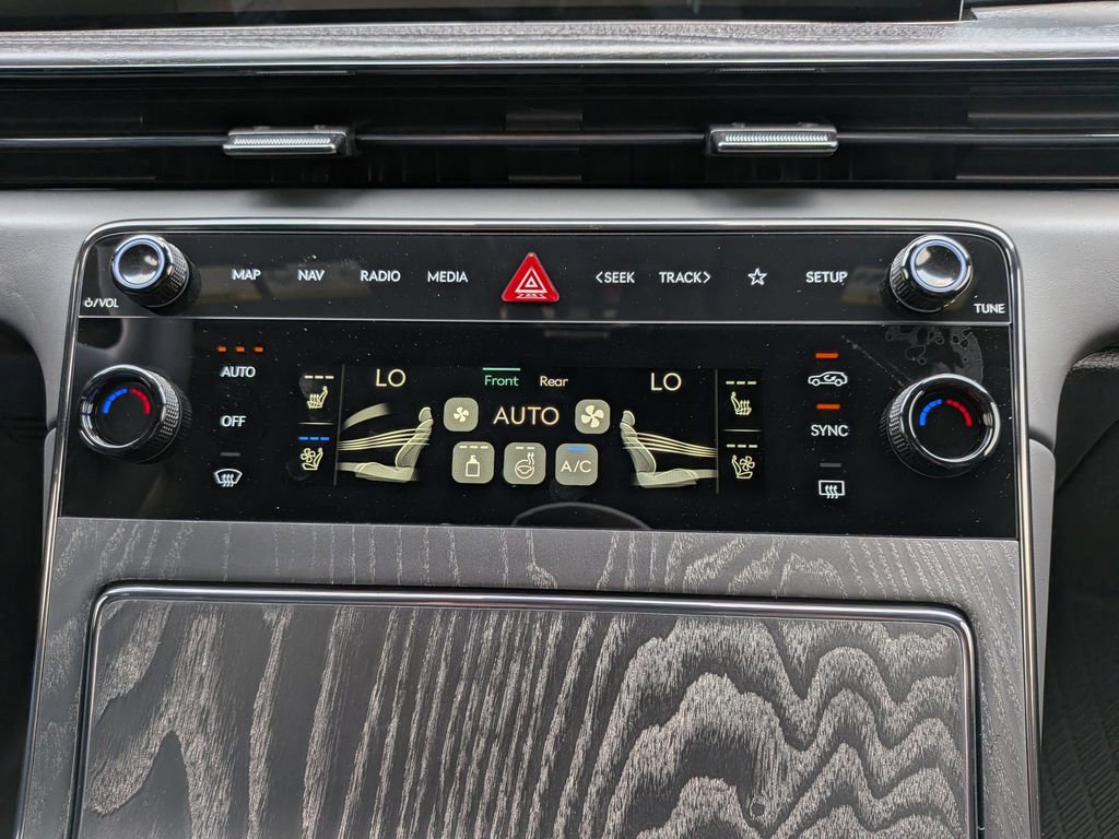 New 2026 Genesis GV80 3.5T Prestige AWD/4WD image 23