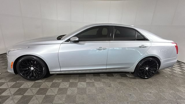 Used 2018 Cadillac CTS Luxury RWD image 5