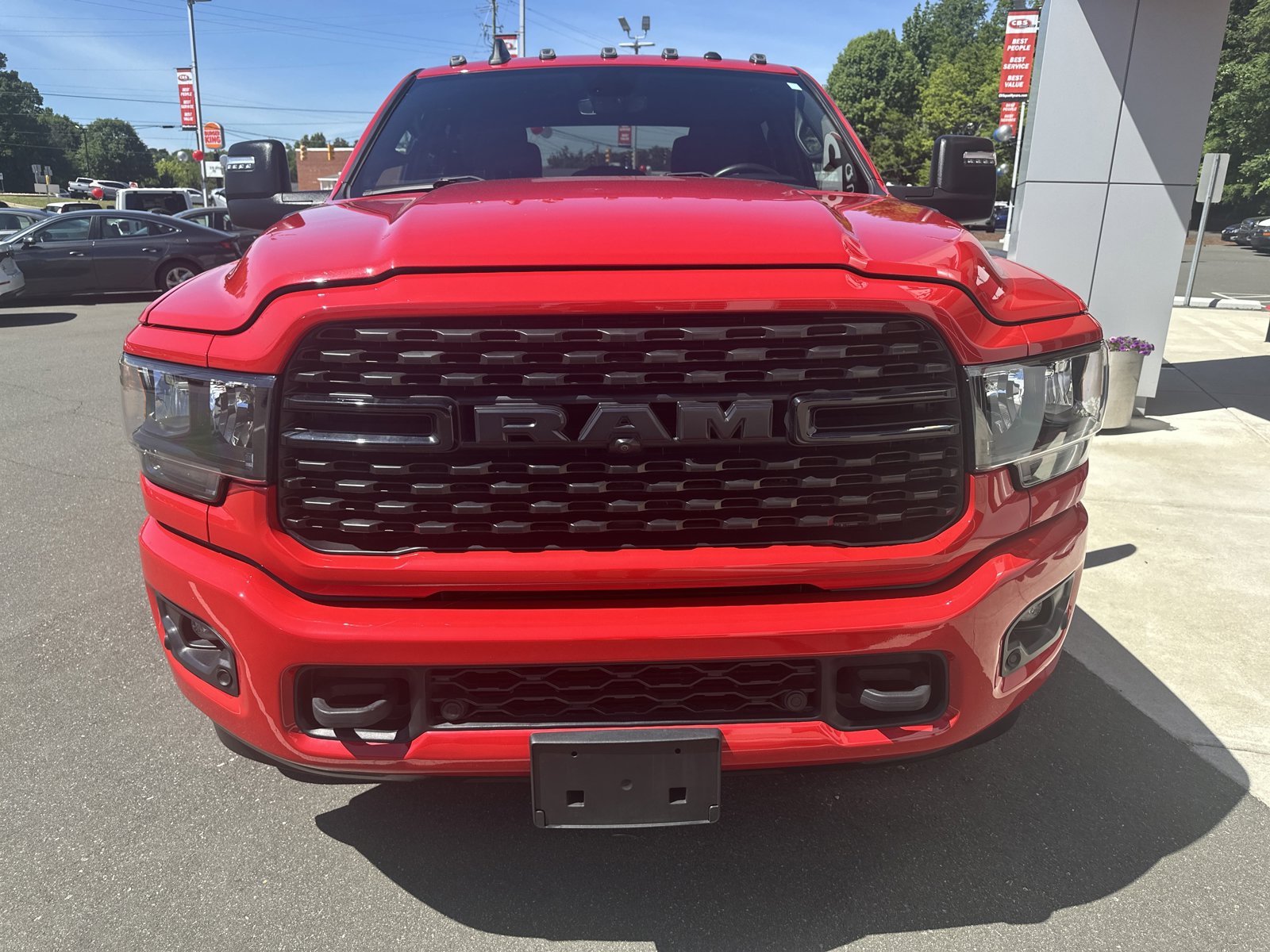 Used 2024 RAM 2500 Big Horn w/ Night Edition AWD/4WD image 3