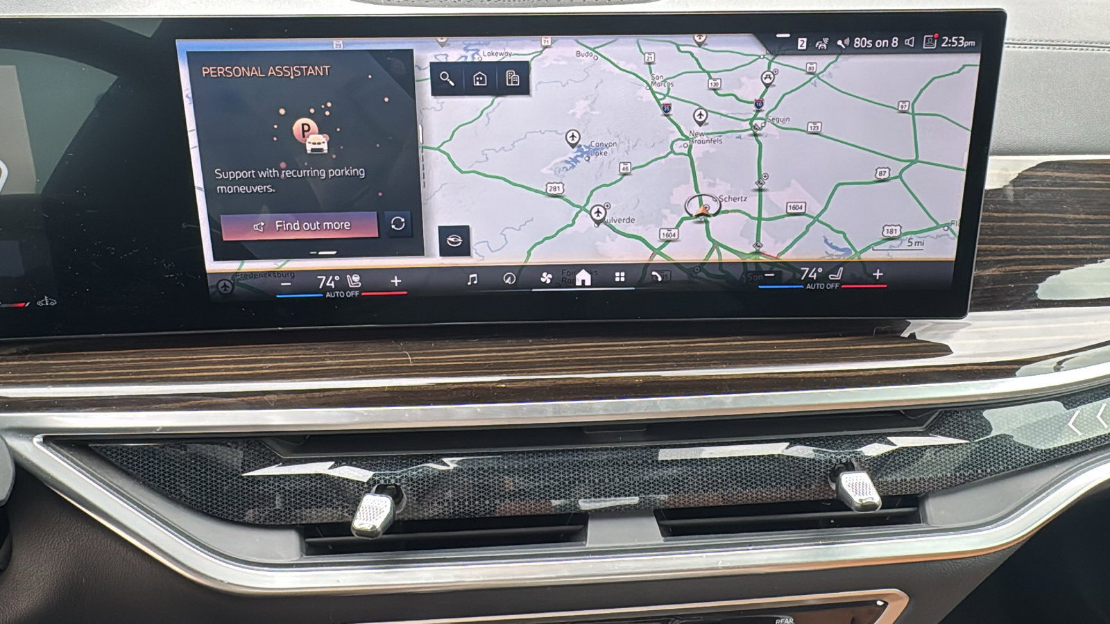 Used 2024 BMW X5 xDrive40i w/ Premium Package image 18