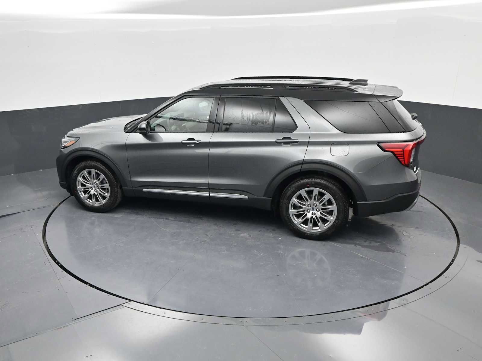 New 2026 Ford Explorer Platinum image 53