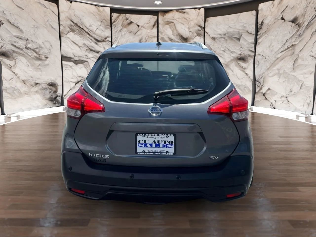 Used 2020 Nissan Kicks SV image 4