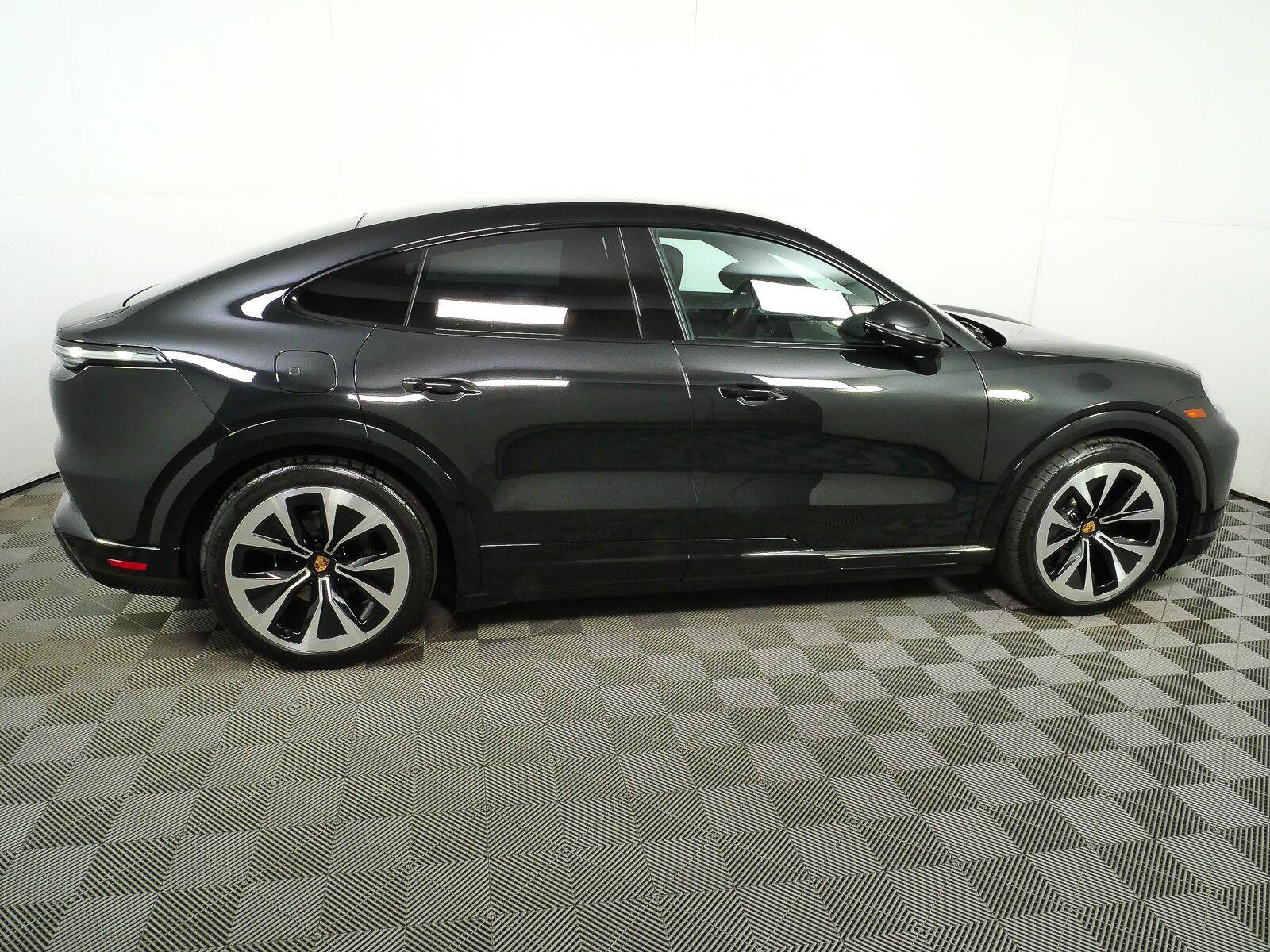 New 2026 Porsche Cayenne S AWD/4WD image 28