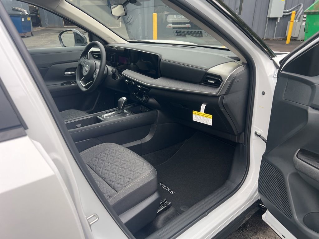 New 2026 Nissan Kicks SV image 25