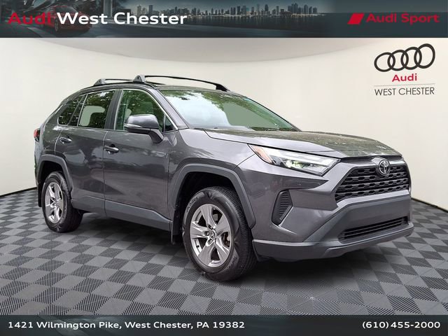 Used 2022 Toyota RAV4 XLE w/ Convenience Package AWD/4WD image 1