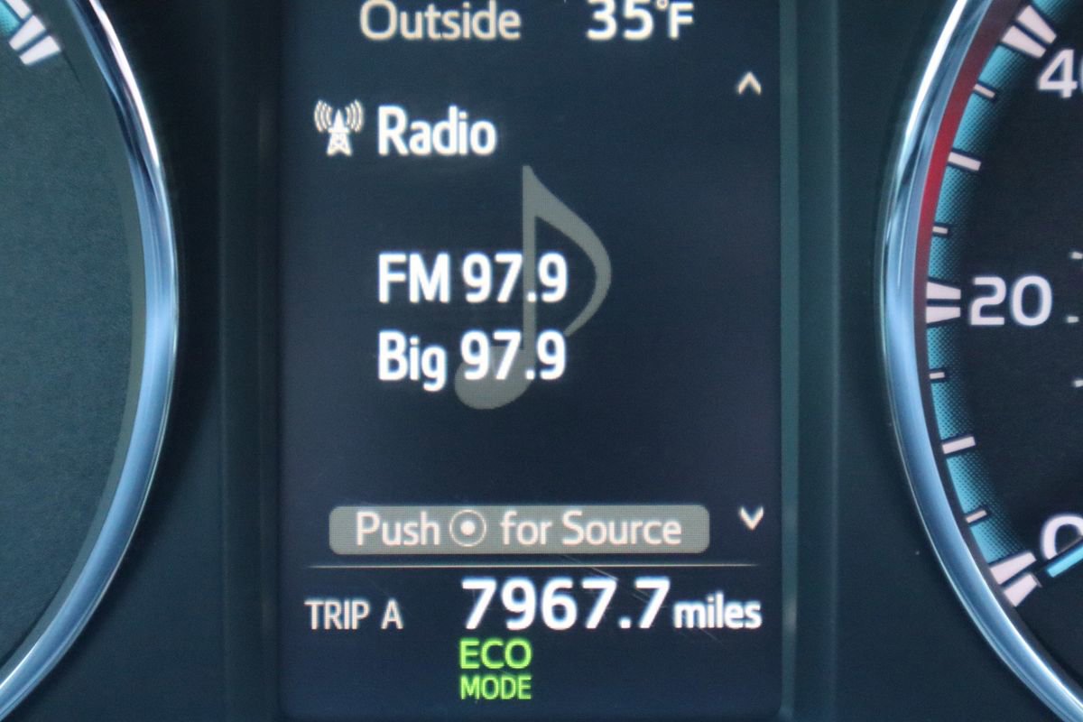 Used 2017 Toyota RAV4 XLE image 46