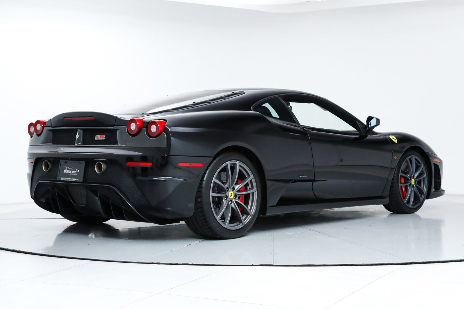 Used 2008 Ferrari F430 Scuderia RWD image 3