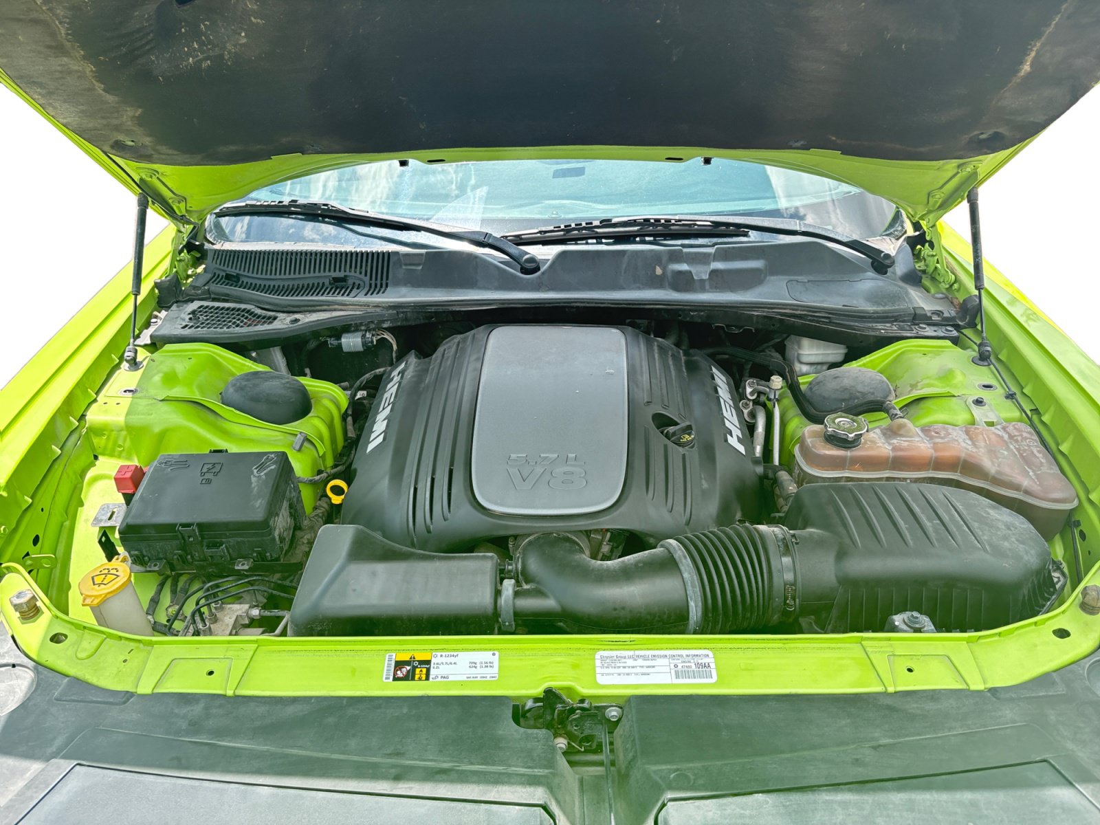 Used 2015 Dodge Challenger R/T Plus RWD image 24