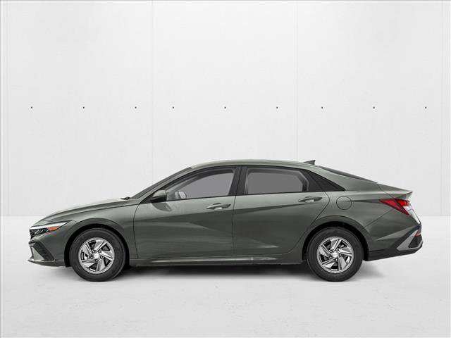 New 2026 Hyundai Elantra SE video 3