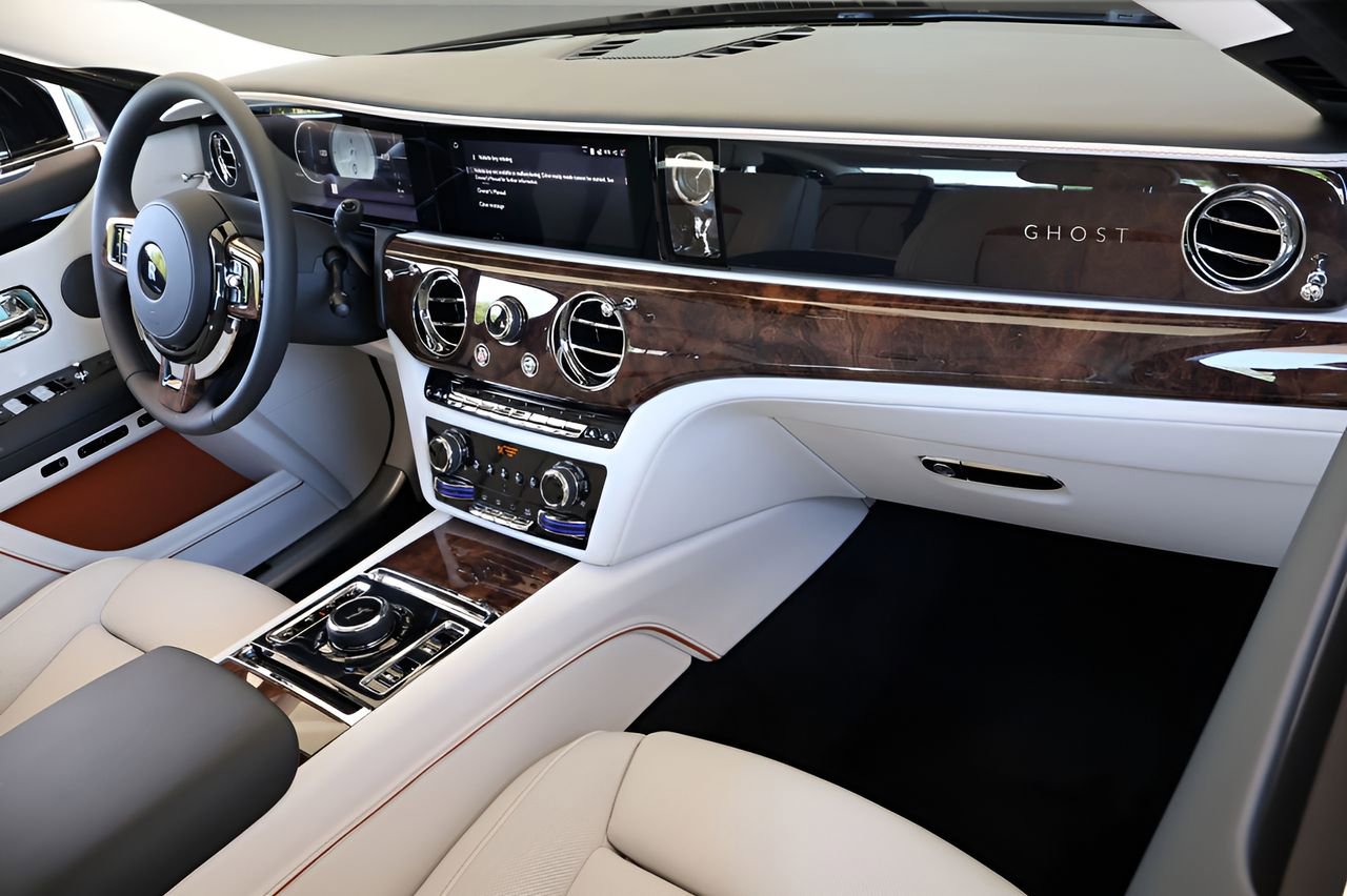New 2026 Rolls-Royce Ghost AWD/4WD image 25