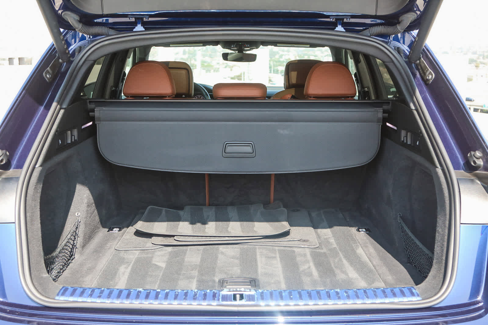 Used 2022 Audi e-tron Premium image 37