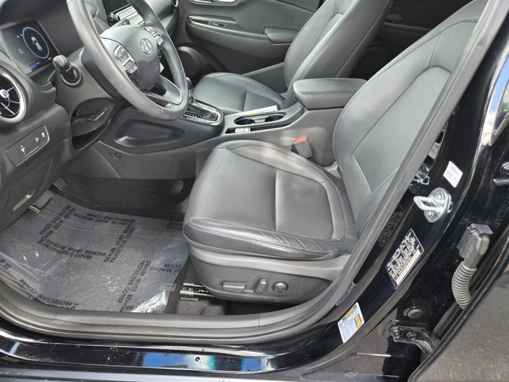 Used 2023 Hyundai Kona Limited FWD image 24