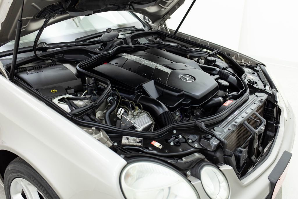 Used 2005 Mercedes-Benz E 500 Sedan w/ Lighting Pkg image 15