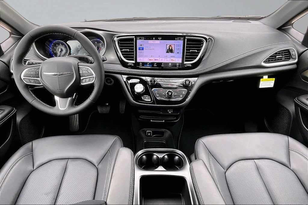 New 2026 Chrysler Pacifica Select FWD image 9
