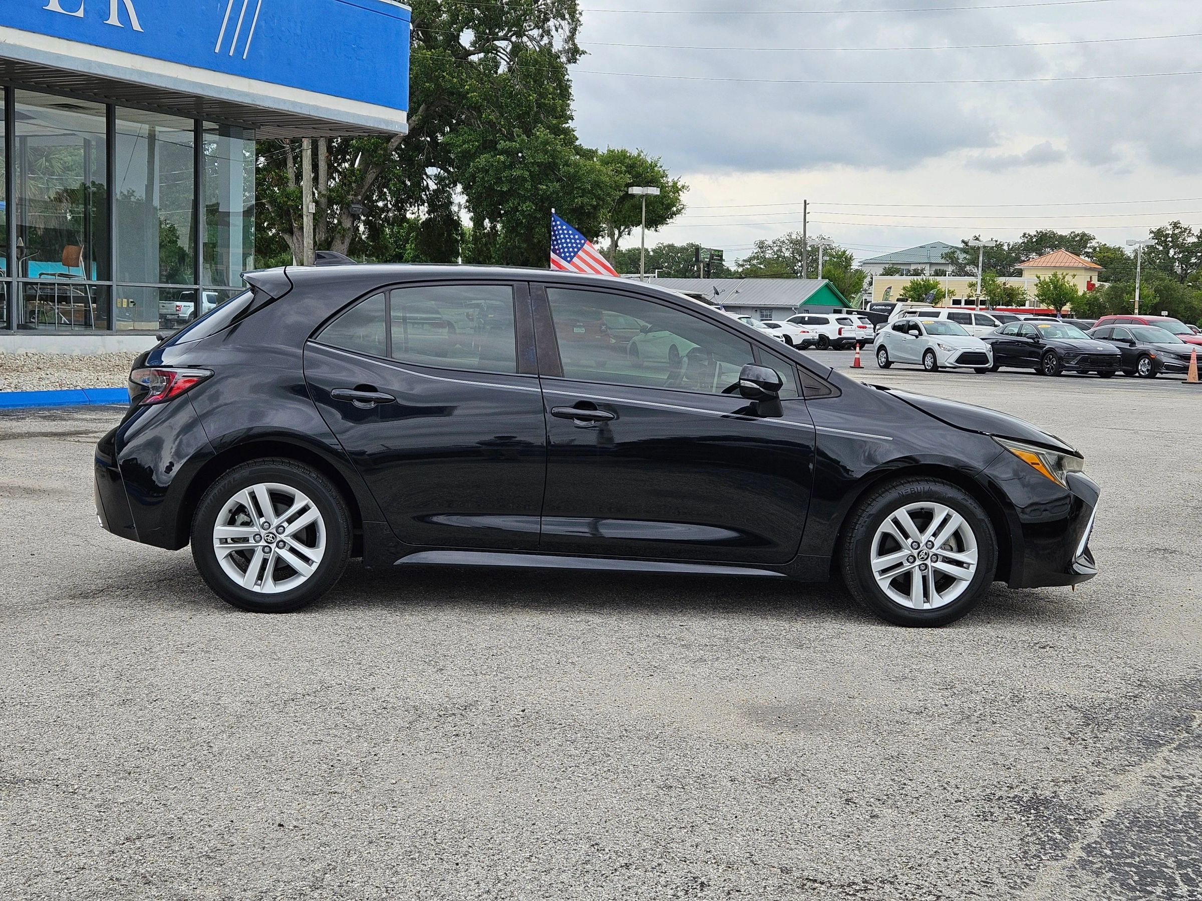 Used 2019 Toyota Corolla SE FWD image 9