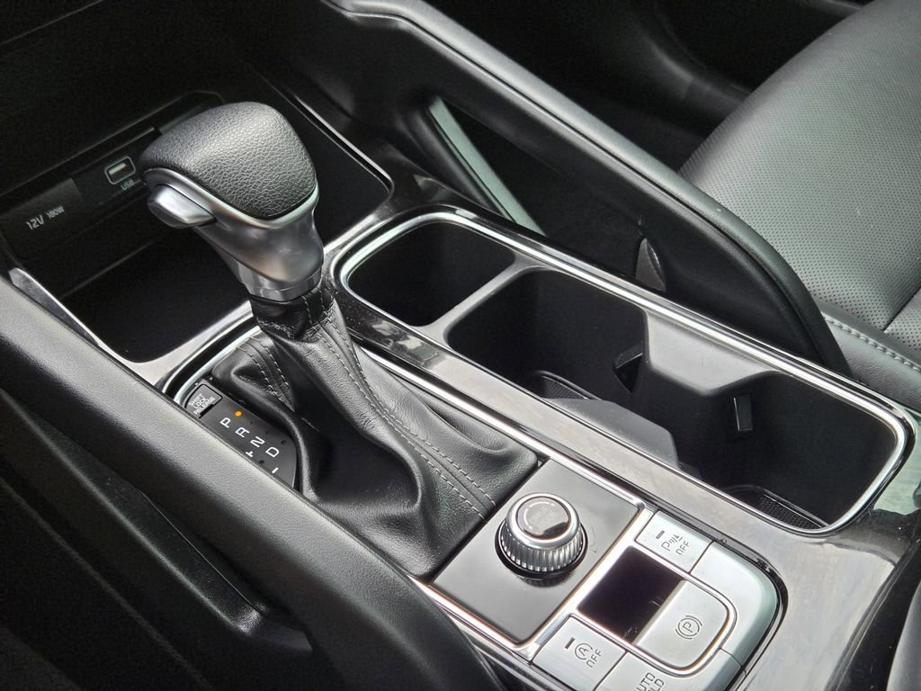 Certified 2022 Kia Telluride LX image 9