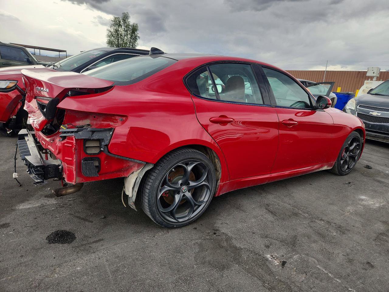 Used 2018 Alfa Romeo Giulia Ti Sport w/ Quick Order Package 22S Sport AWD/4WD image 5